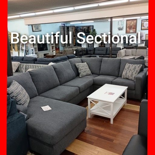 ✨ Beautiful Sectional 