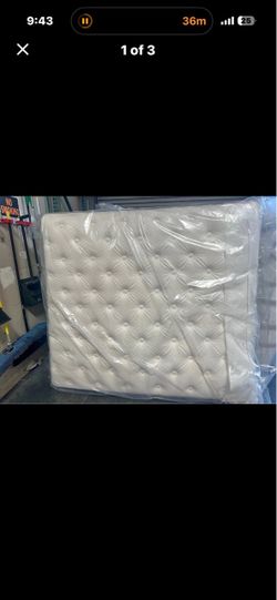 King Serta Mattress Hotel Liquidation