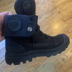 Palladium Baggy Boots Size 10