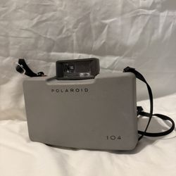 Polaroid Model 104 Land Camera