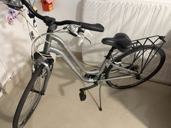 🔥 Bargain! Trek Verve 3 Women’s Bike — $250 🔥