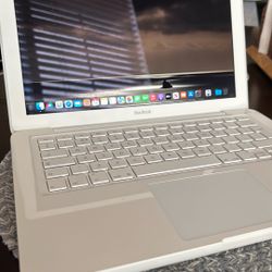 MacBook Mid 2010