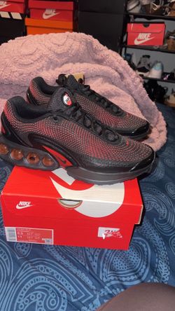 Nike Air Max DN ES Black Red Men’s 9.5 Women’s 11