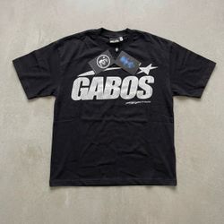 Black graphic tee- size M