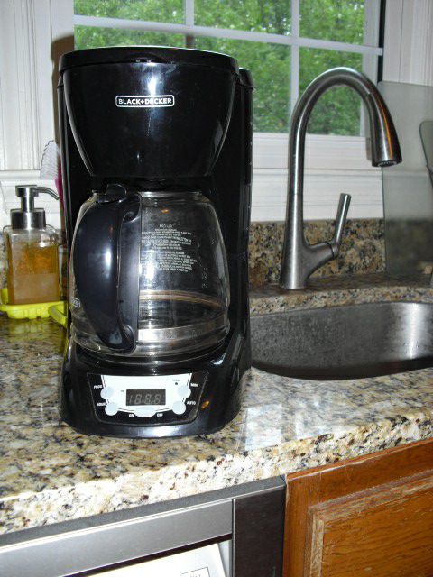 Black and Decker 12-cup Coffee Maker