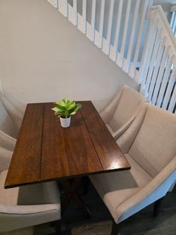 Small Dinning Table with 4 super comfortable high end chairs