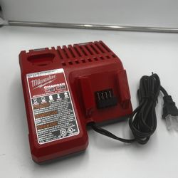 Milwaukee M12 & M18 18-Volt Lithium-Ion XC Charger