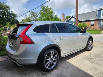 2016 Volvo v60