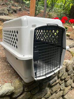 Small dog kennel barely used