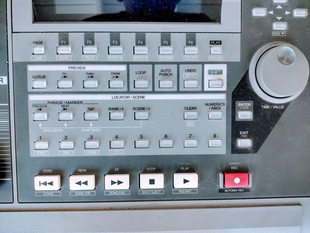 Roland VS 1680 Digital Recorder: 16 Track With Custom Case & CD Burner ...