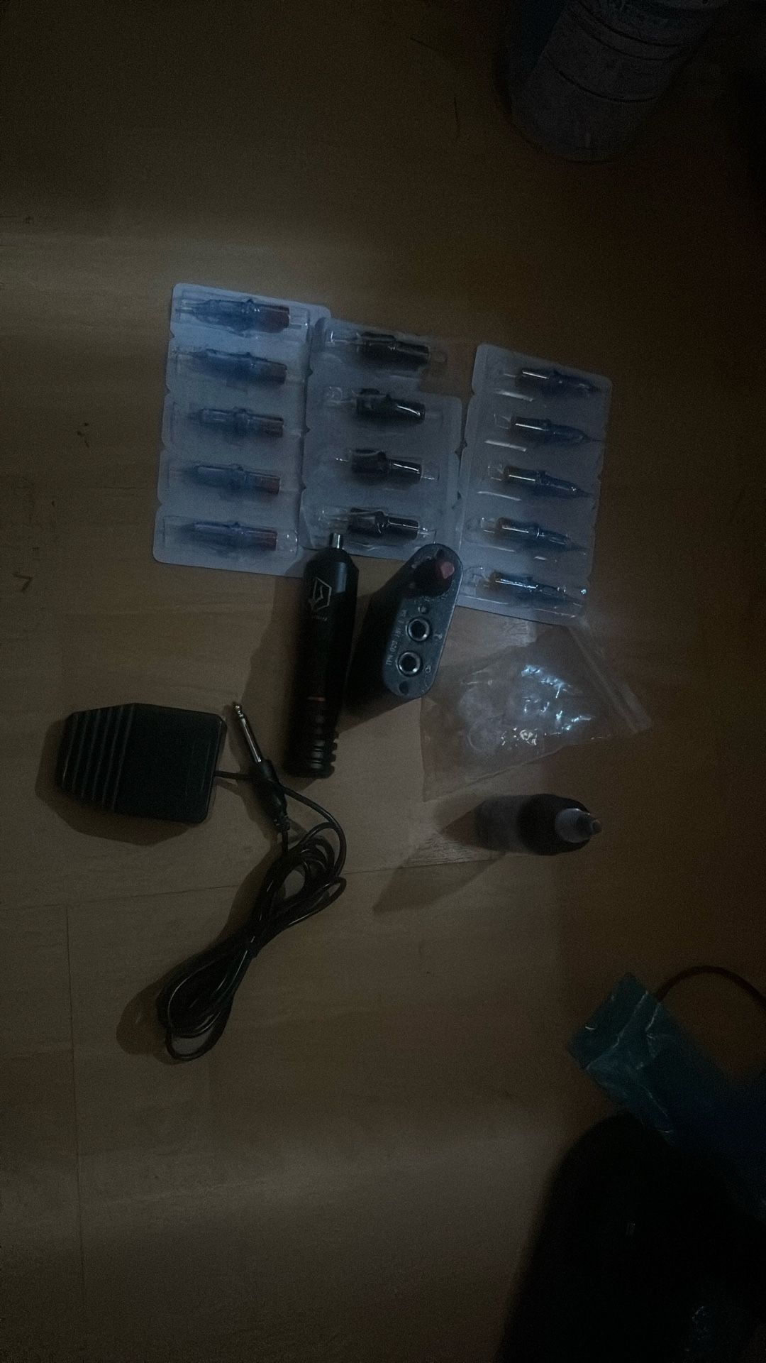 Tattoo Gun With Peddle And Needles