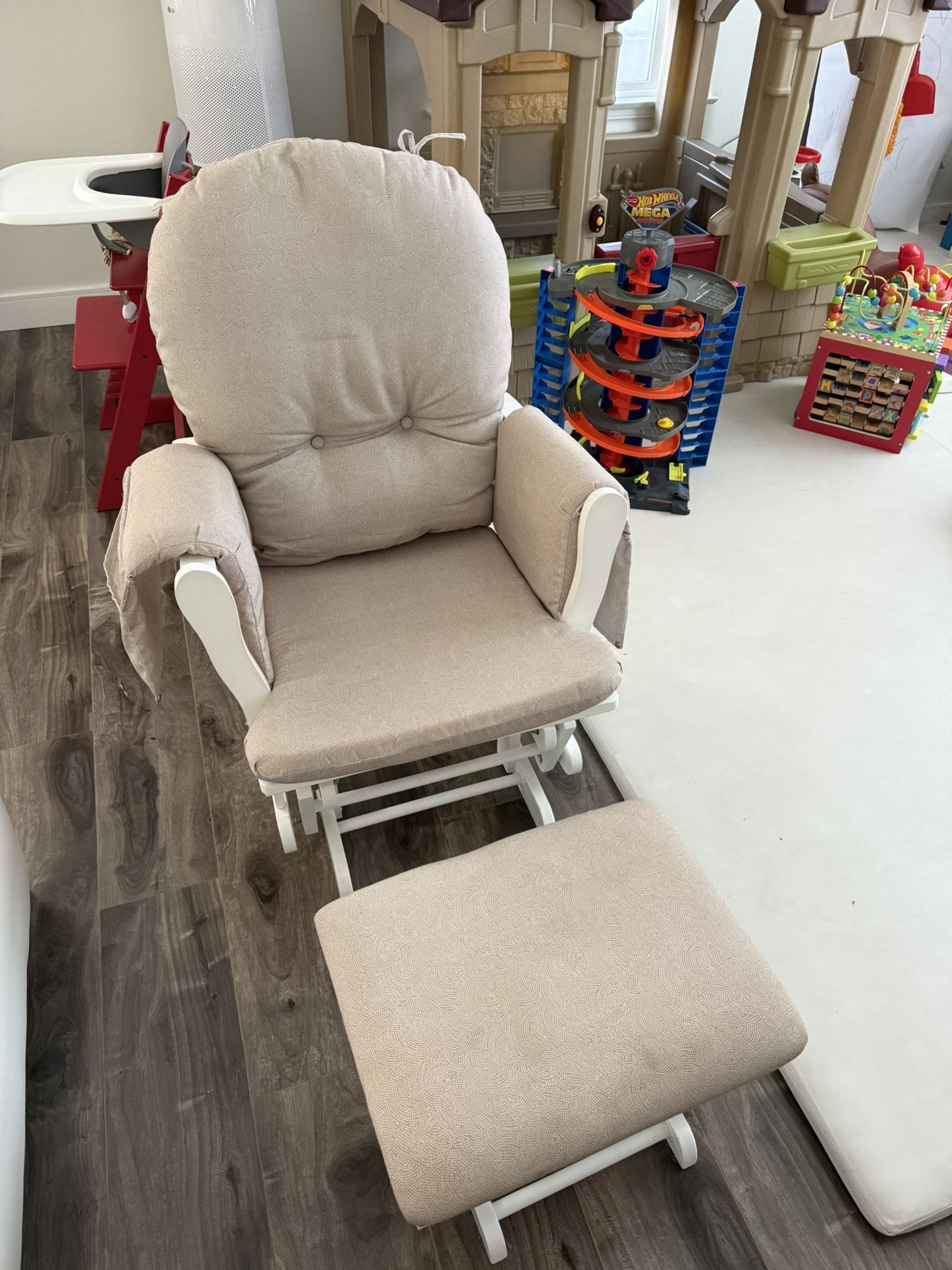Baby Feeding Rocking Chair