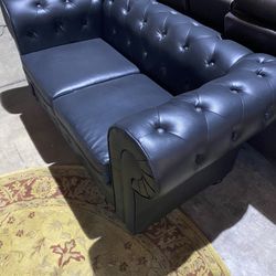 Leather Luxory Couch