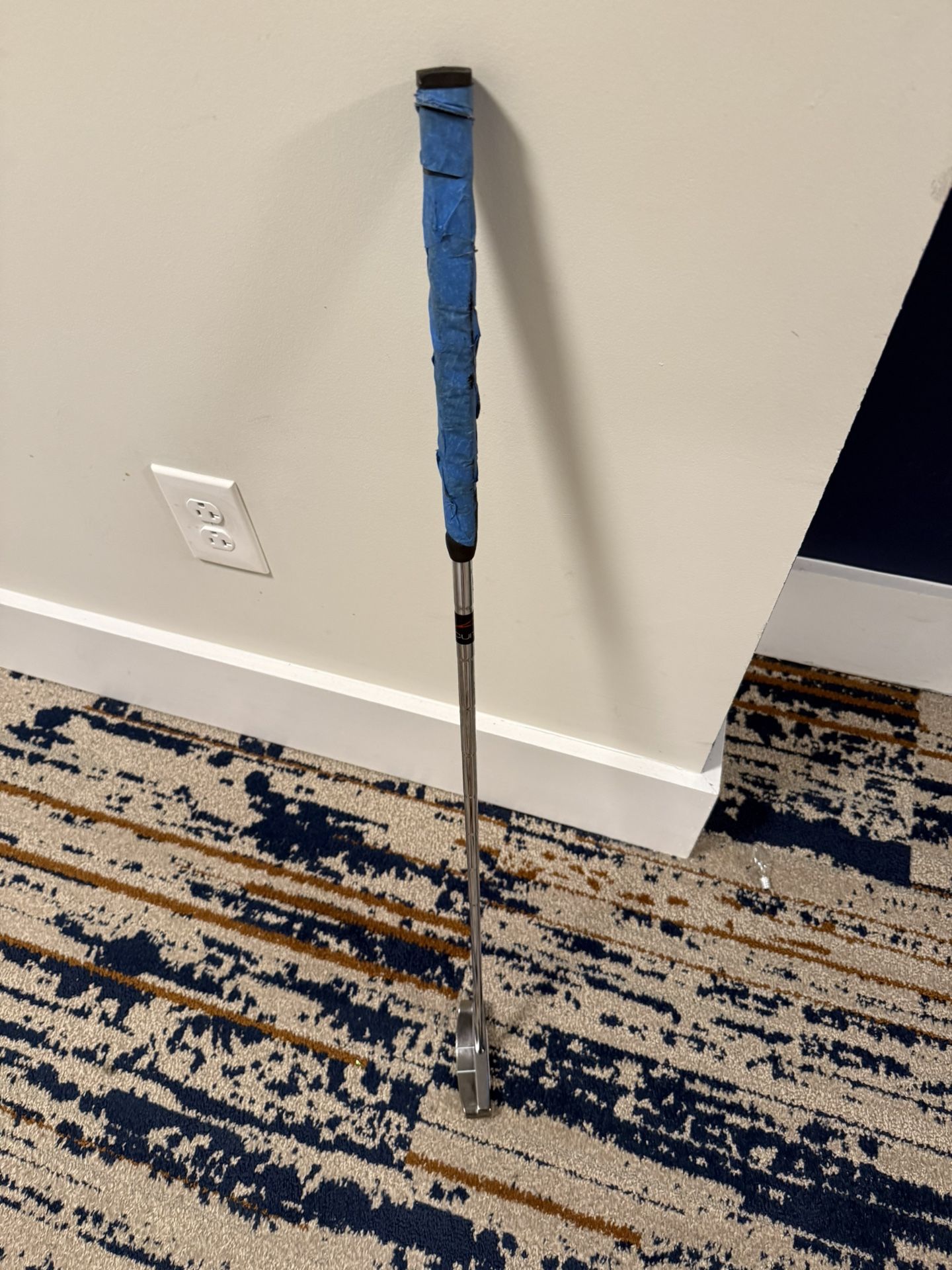 Acuity 0n3 right handed 34 degree shaft stainless putter