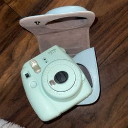 Fujifilm Instax Mini 9 Camera — Ice Blue