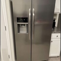 Stainless steel side-by-side refrigerator