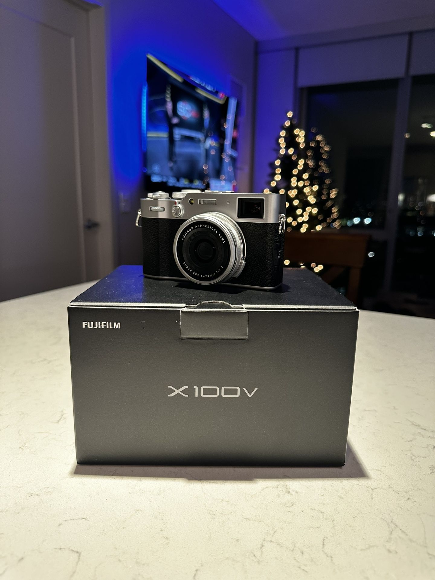 Fujifilm X100V