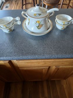 California Pottery Set 1970's