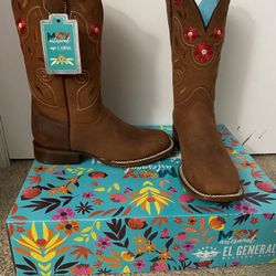 Botas Nuevas Size 8.5