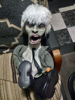 Halloween LED Zombie Decoration