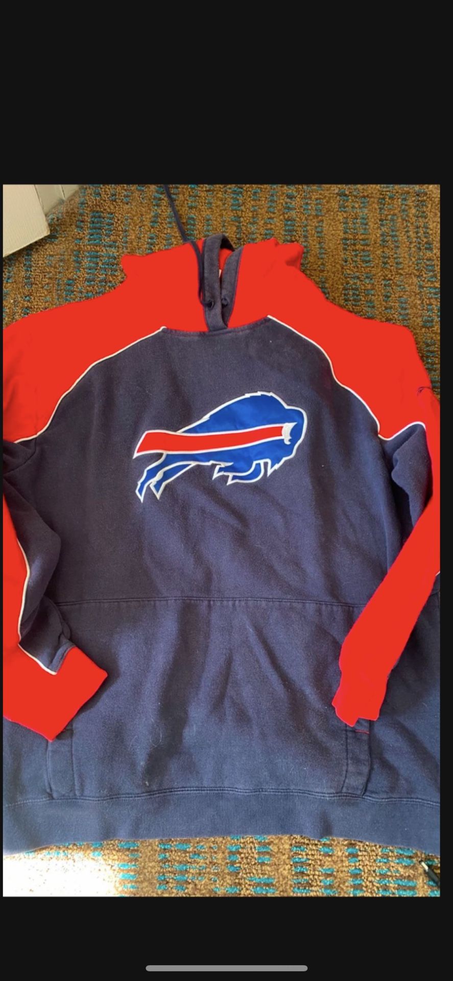 BUFFALO BILLS FOOTBALL SWEATSHIRT