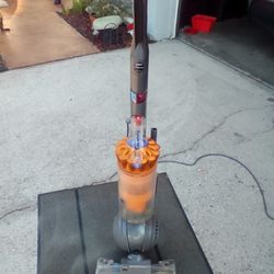 Dyson DC40 Upright Vacuum