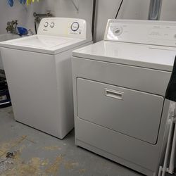 Amana Washer & Kenmore Dryer – Hoses Included – Works Great