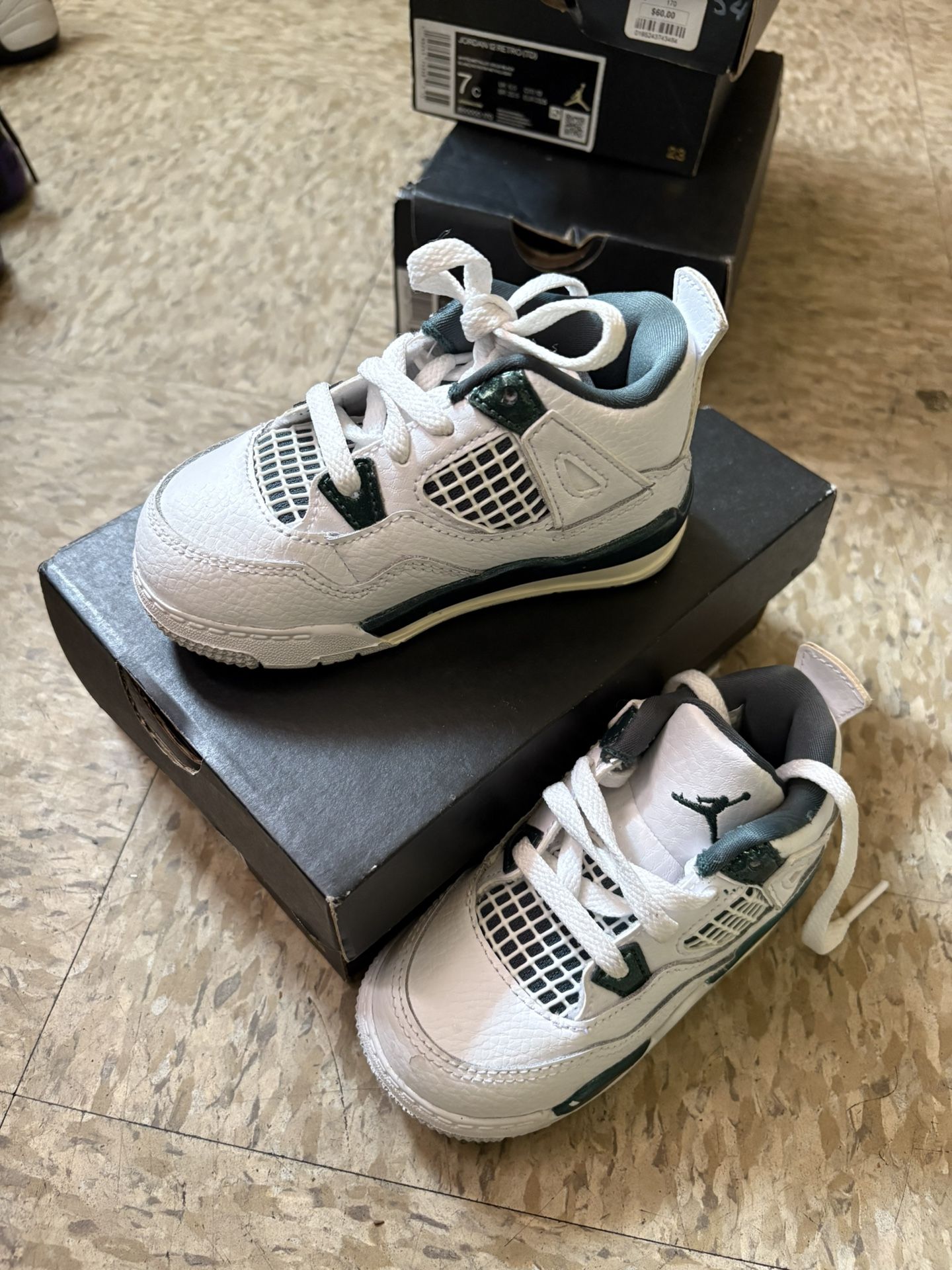 Jordan 4