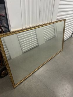 Wall mirror