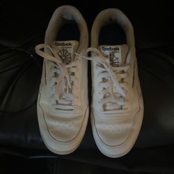 Reebok classic Sneakers Size 9.5