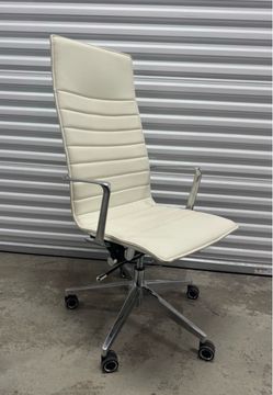 High back office chair