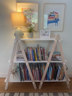 Kids bookshelf