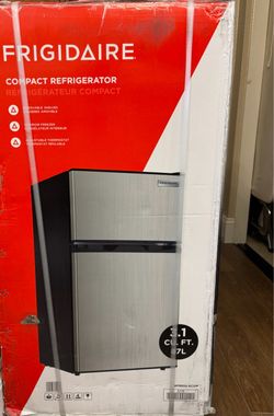 Frigidaire compact refrigerator/freezer
