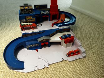 Hot Wheels Portable Car Wash And Service Station