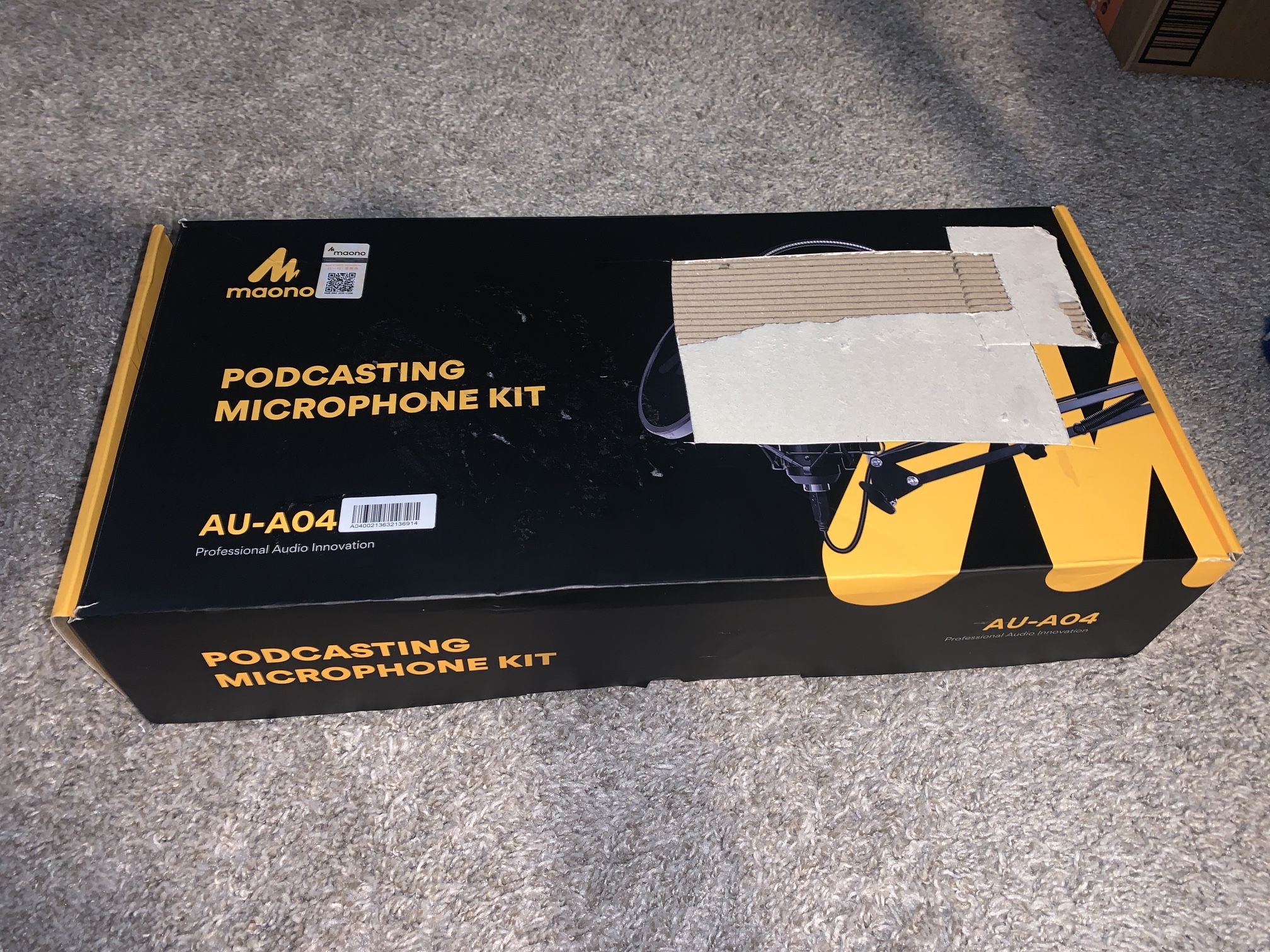 Maono AU-A04 Podcasting Microphone Kit Professional Audio Innovation Open Box