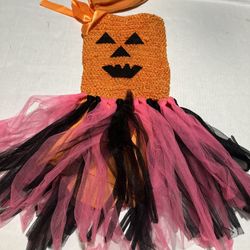 Halloween Dress with Pumpkin Hat Size 4-6 Worn for a picture