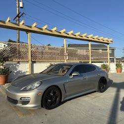 2011 Porsche Panamera