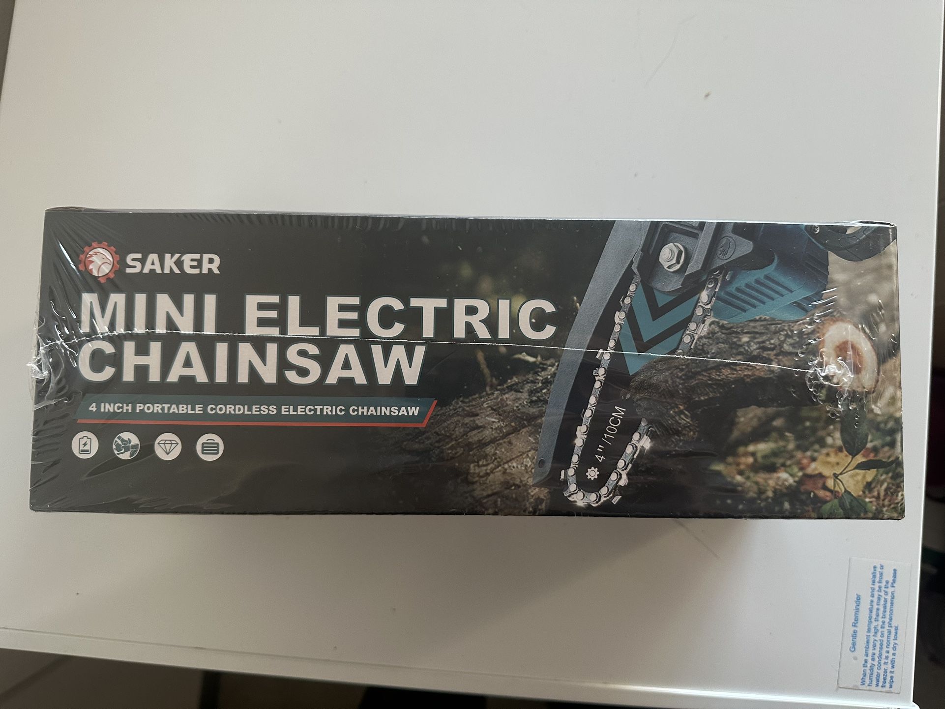 Mini Chainsaw 4inch/ 20v Battery 