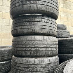 Vendo 4 Llantas Usadas 235/45R18 Marca  HANKOOK 