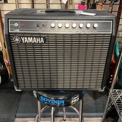 Yamaha Fifty112 Acoustic Jazz Guitar Amp 