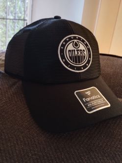 Fanatics Nhl 'Edmonton Oilers' Black/ White Adjustable Cap. New!!!