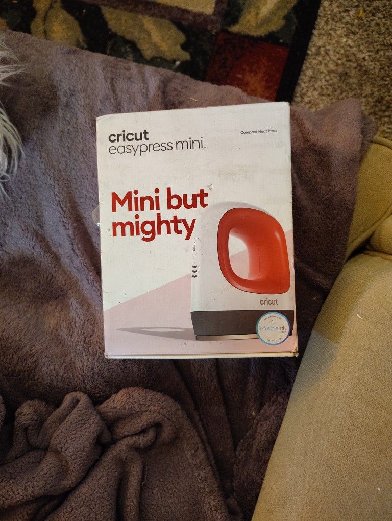 Cricut Easy press Mini