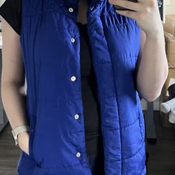 Motherhood Maternity Puffer Vest, size Small  