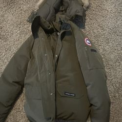 Canada Goose Military Green 