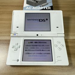 Nintendo DSi Console               C05