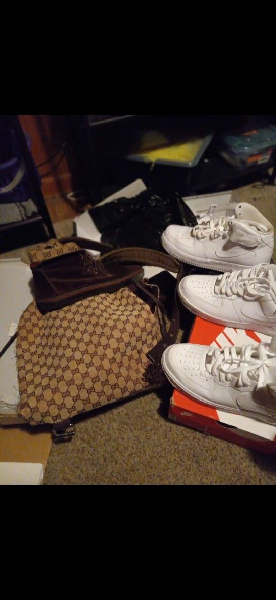Low Top Chuck Taylors Ready To Add The Gucci Fabric 