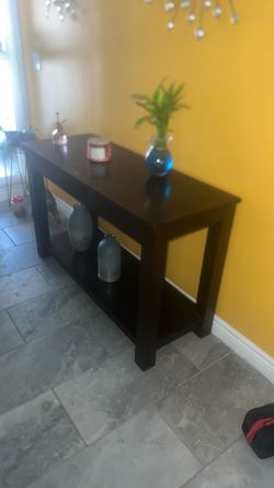 Moving sale