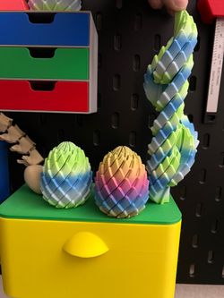Dragon egg fidget toy