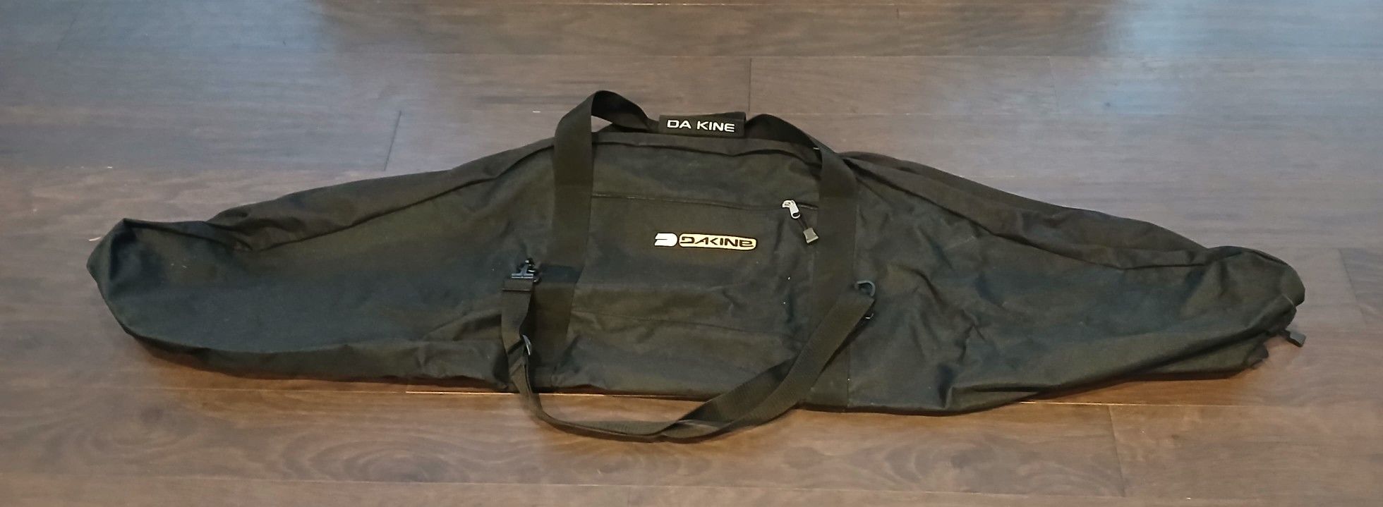 Darkness Snowboard Bag In Great Condition