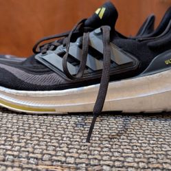 Men's ADIDAS UltraBoost Light Running Shoes, Sz 12.5